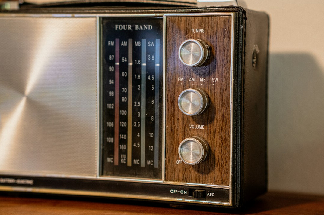 1920s radio advertisement